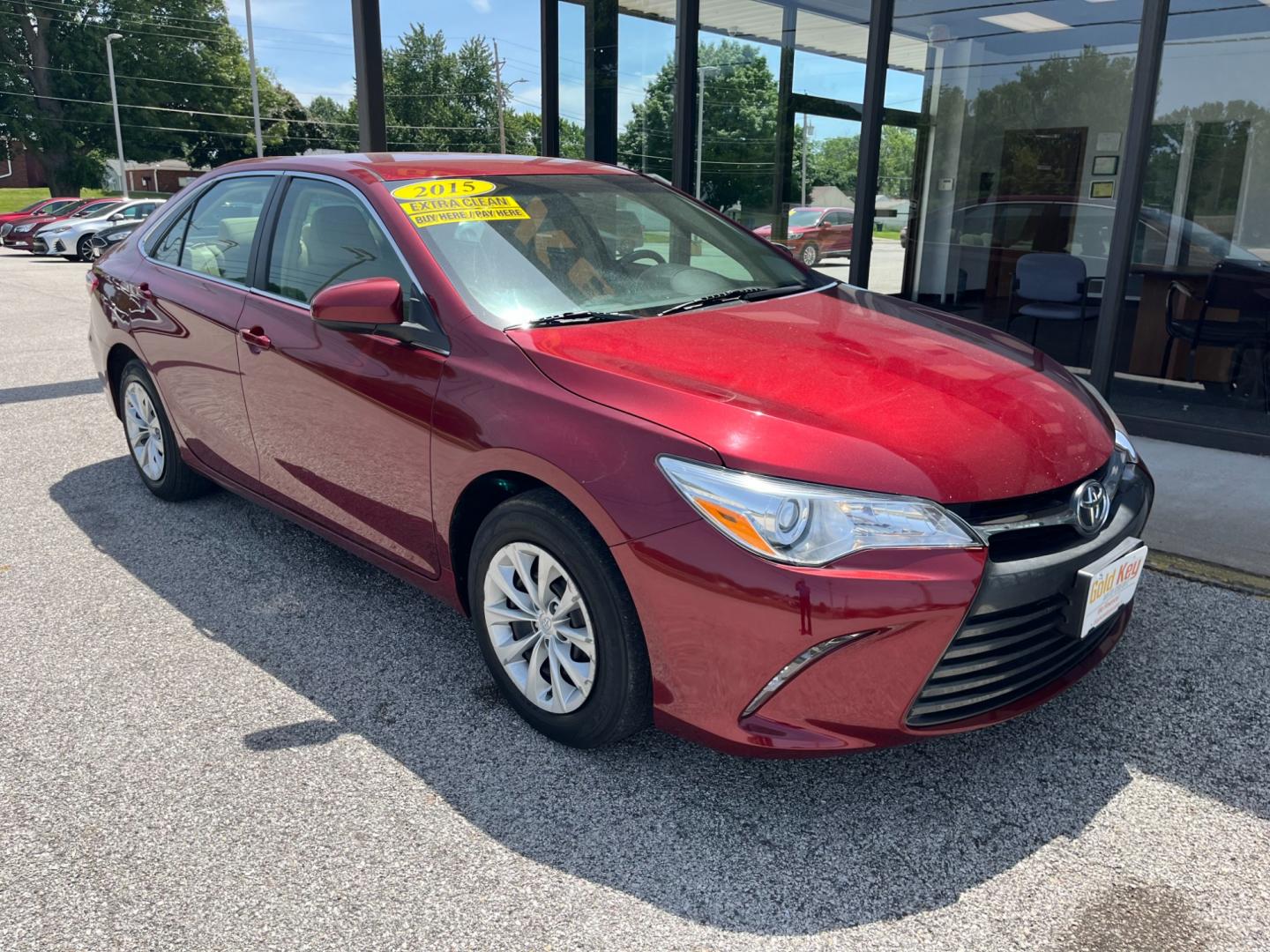 2015 Ruby Flare Pearl Toyota Camry LE (4T1BF1FKXFU) with an 2.5L L4 DOHC 16V engine, 6-Speed Automatic transmission, located at 1633 W Kimberly, Davenport, IA, 52806, (563) 323-5341, 41.559456, -90.598732 - Photo#2